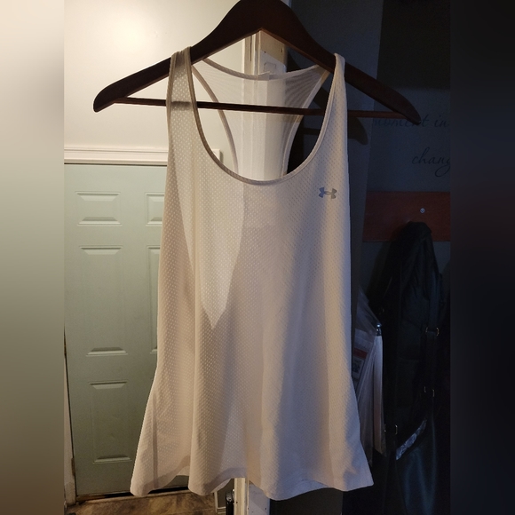 Women's Under Armour Tank - Picture 1 of 2